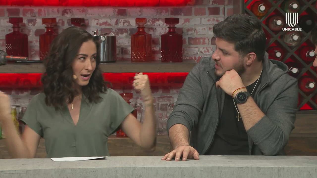 Claudia Troyo cuenta la vez que la lluvia y un choque arruinaron su noche de pasión