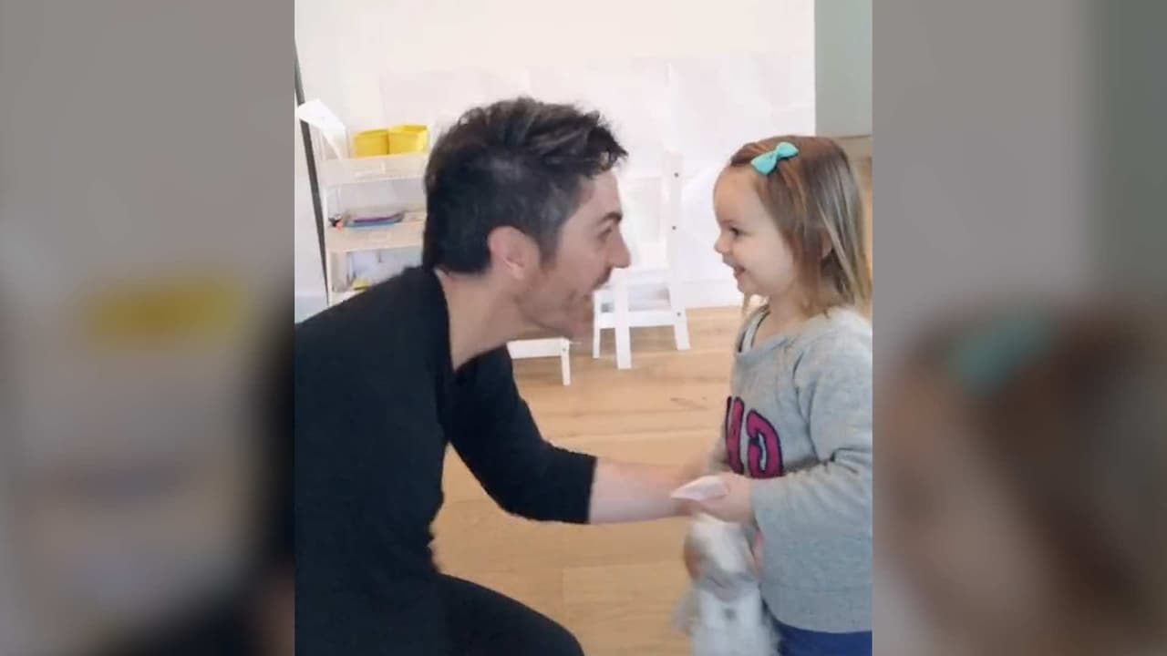 Así bailan Mauricio Ochmann y Kailani en divertido Tik Tok