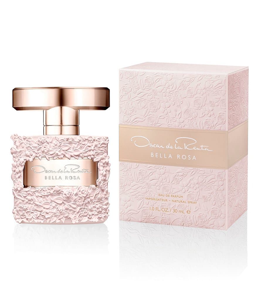 La belleza interior es la principal inspiración de Bella Rosa de Oscar de la Renta, cuya esencia está conformada por pimienta rosa floral, fresia, sándalo, ámbar y rosas.