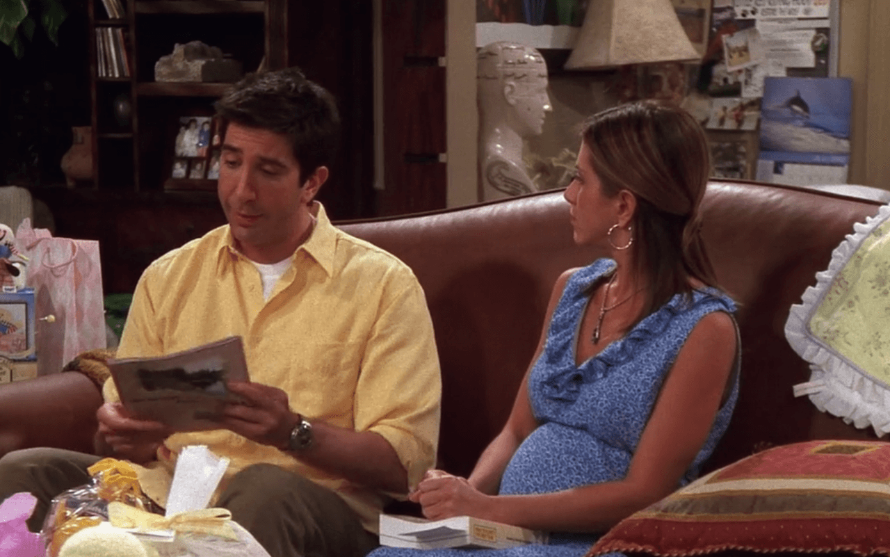 En los siguientes episodios, los amigos siguen siendo inseparables, pero en la octava temporada, después de un casual encuentro sexual, Rachel queda embarazada de Ross, lo cual resulta en gran confusión para ambos, pues a pesar de que cada quien sigue adelante con nuevos intereses amorosos, parece que aún hay sentimientos entre ellos.