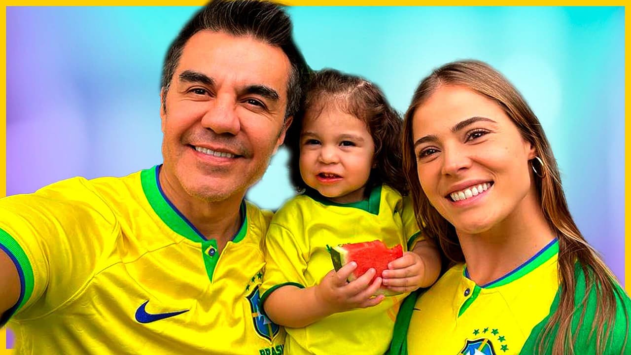 Hija de Adrián Uribe sorprende al cantar en portugués