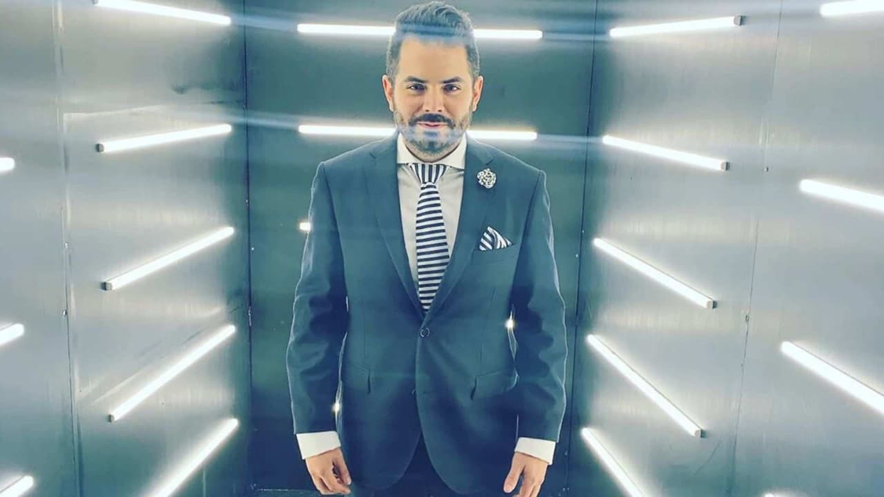 Hasta estando dormido José Eduardo conquista Tik Tok