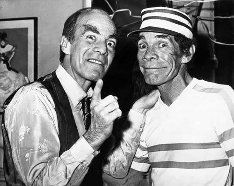 Hoy es recordada no solo la carrera del integrante de la dinastía de comediantes mexicanos, la cual incluyó a sus hermanos, Germán Valdés, "Tin Tan" y Ramón Valdés, "Don Ramón", sino que también revive la historia de amor entre el comediante y una de las artistas más icónicas del mundo del entretenimiento en México, la actriz Verónica Castro. 
<br>