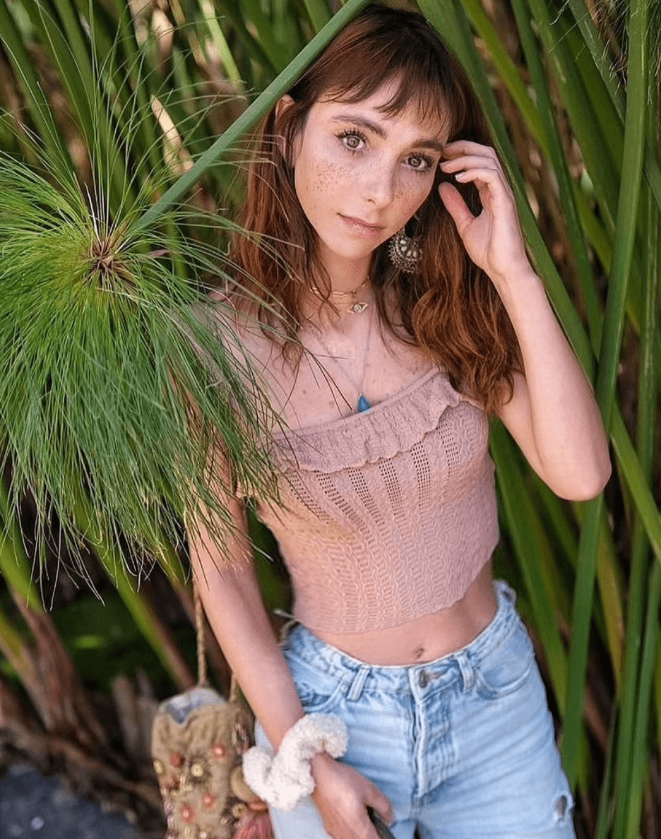 <b>Natalia Téllez</b> ha cosechado grandes éxitos a lo largo de su carrera en la farándula, aunque ella misma ha revelado que nunca creyó que se dedicaría a la televisión, pues en su casa nunca la vio.
<br>
<br>La vida misma la fue llevando donde está y ahora es una de las artistas jóvenes que más ha llamado la atención en los últimos años por su profesionalismo como conductora y actriz.