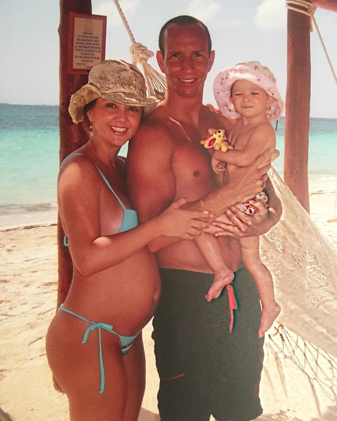 Cinco años después de haberse casado, la felicidad de la pareja creció con la llegada de Mía Rubín, quien nació el 22 de abril de 2005.