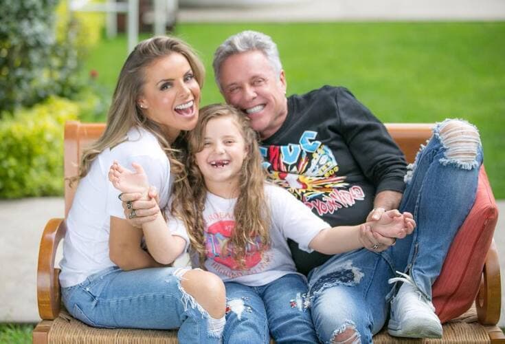 Fernanda López dice que Alexis Ayala no tiene una relación tan cercana con su hija menor.