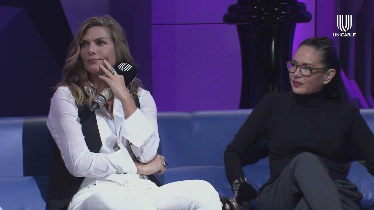 Montserrat Oliver y Yolanda Andrade reciben mensajes del más allá, a través de un médium