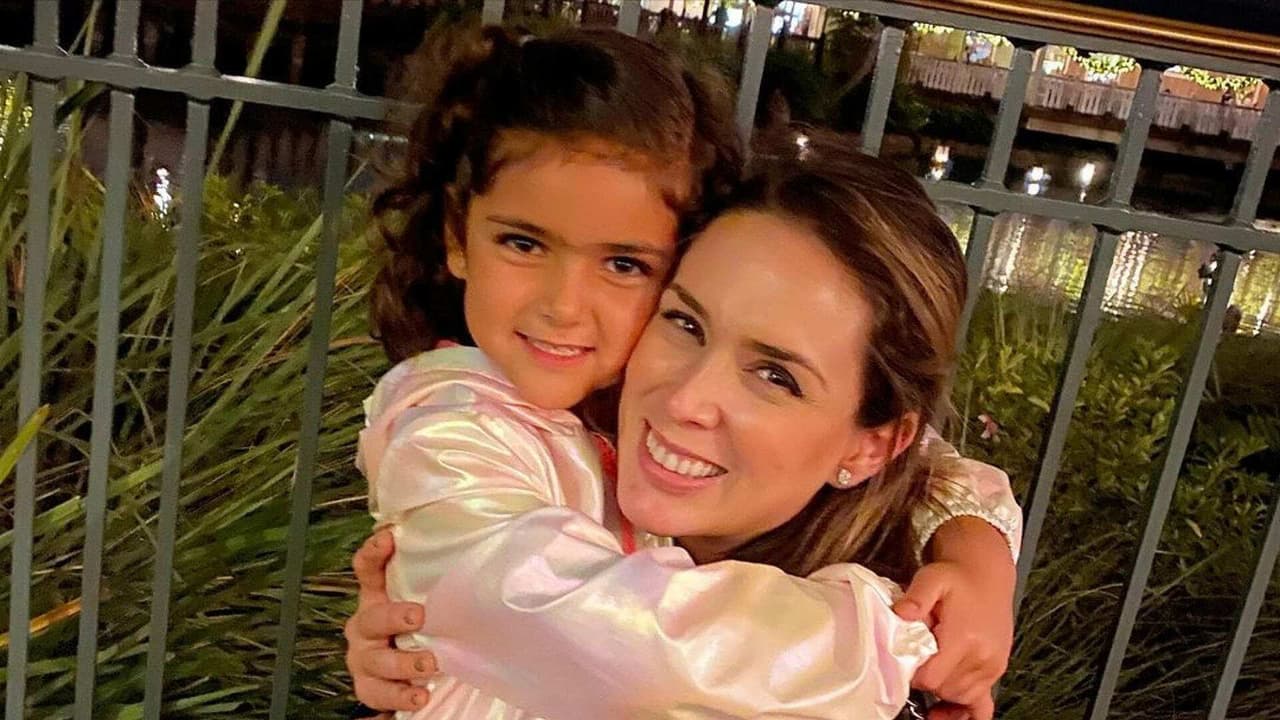 Carito, hija de Jacky Bracamontes, asiste a concierto de Camilo y se divierte como nunca