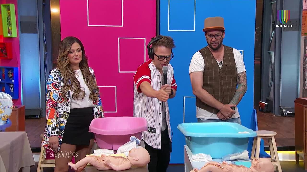 Mariana Echeverría y Faisy prueban quién es mejor para cambiar un bebé