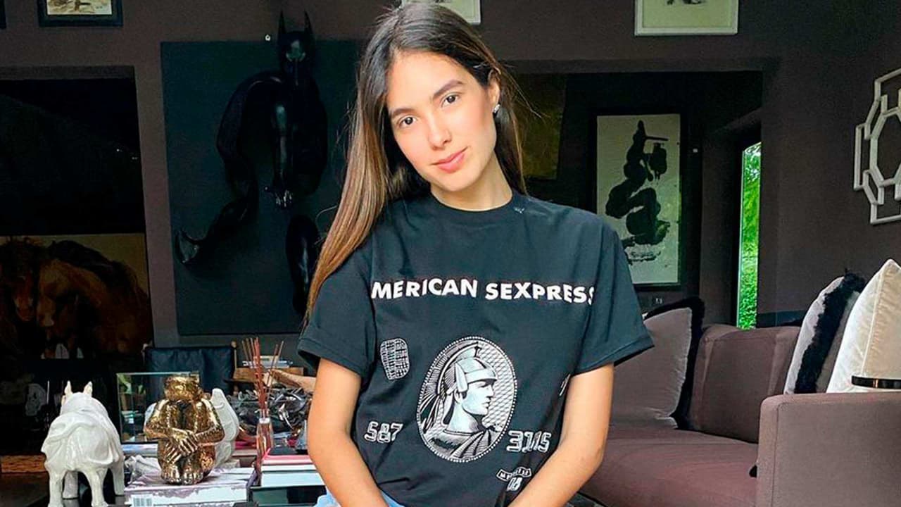 Sharon Fonseca presume su esbelta figura a un mes de dar a luz