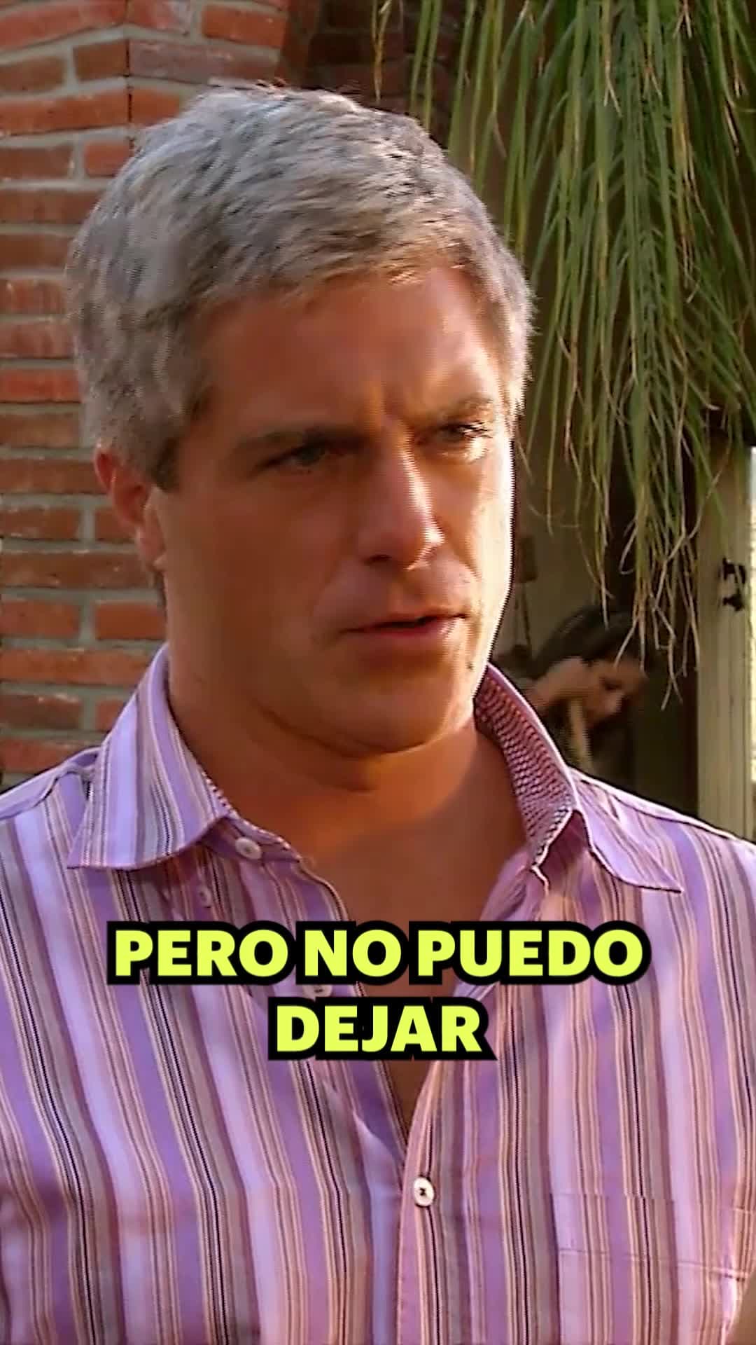 Agustín le reclama a Renata que salga sin permiso