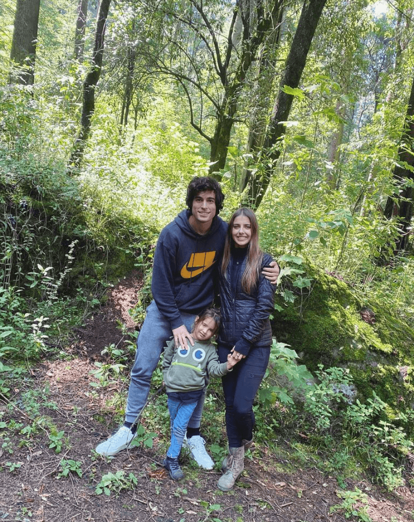 “Conozco a Marcelo desde que comenzamos a grabar ‘Hijas de la Luna’, estuvo siempre con nosotros en las grabaciones, es un niño hermoso”, dijo el galán en entrevista para 
<b>Las Estrellas.</b>