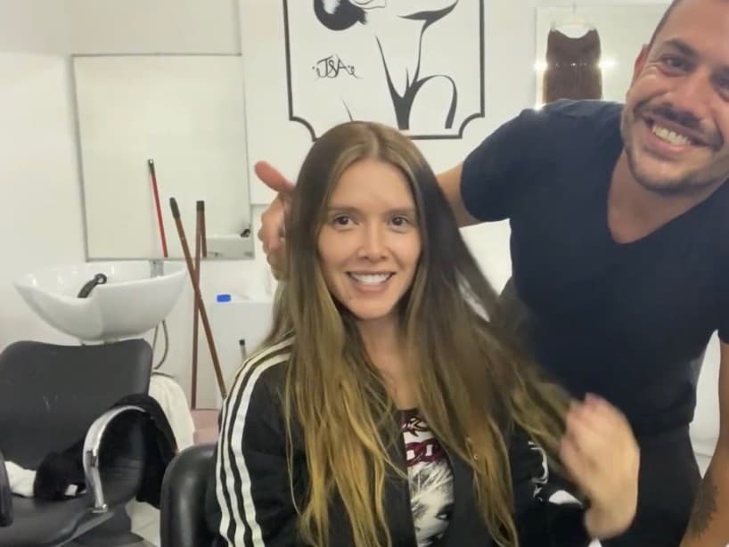 Durante un video de Youtube, la mexicana explicó que, luego de haberse convertido en mamá, deseaba un cambio de imagen para simbolizar esta una nueva etapa en su vida: “Tenía ganas de quedar ‘güerita’ y ya ahí está”.