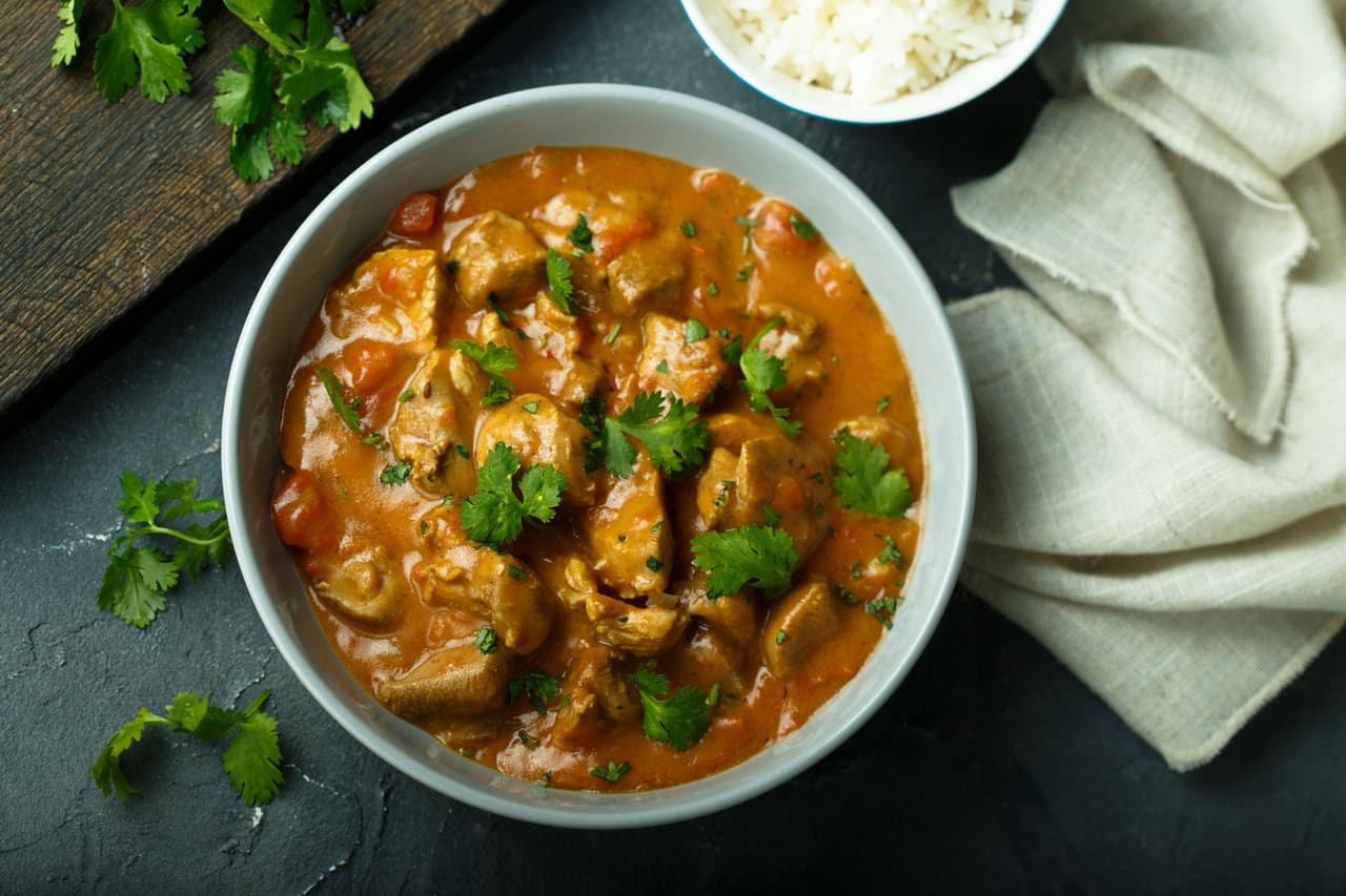 Chicken curry with fresh cilantro
