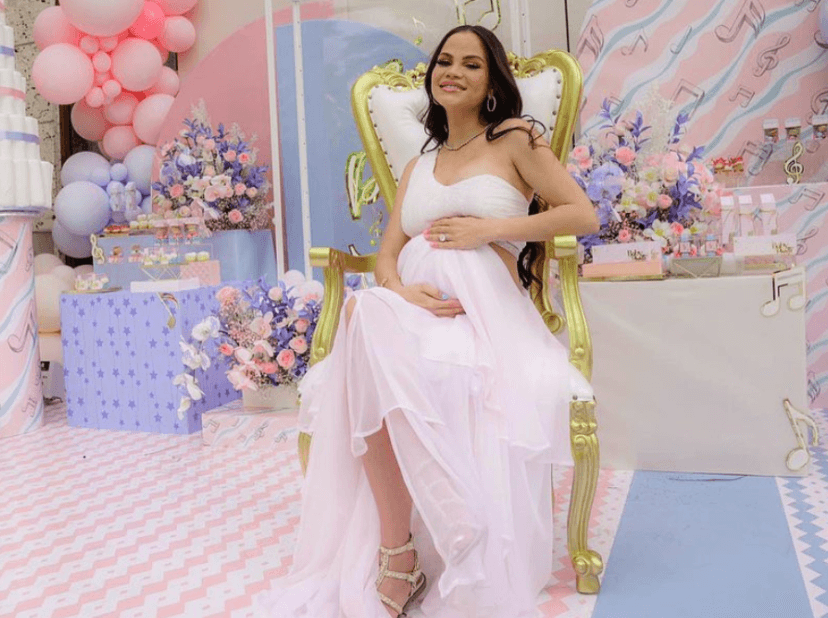 Natti Natasha está embarazada de su primera hija