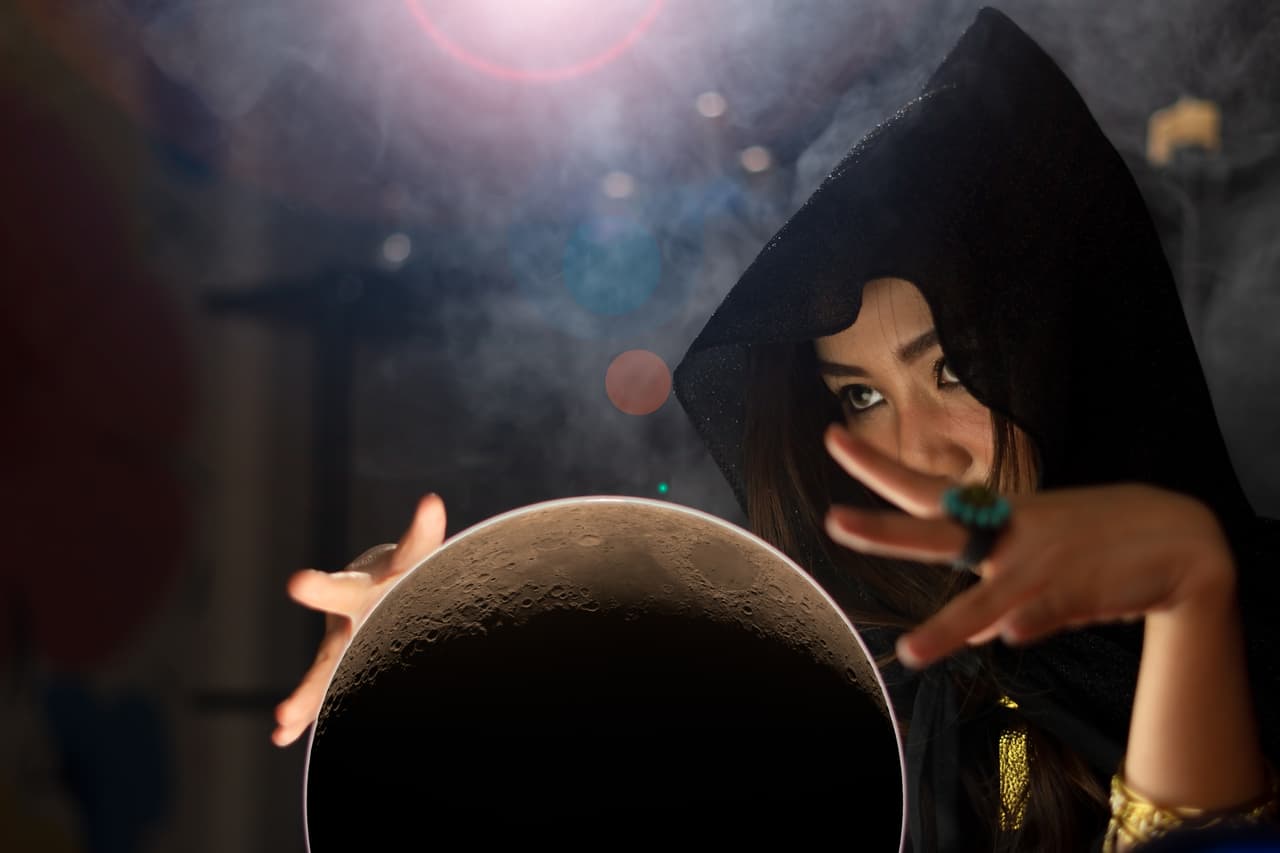 Horóscopos 26 de octubre: Ritual de liberación para hacer bajo la luna