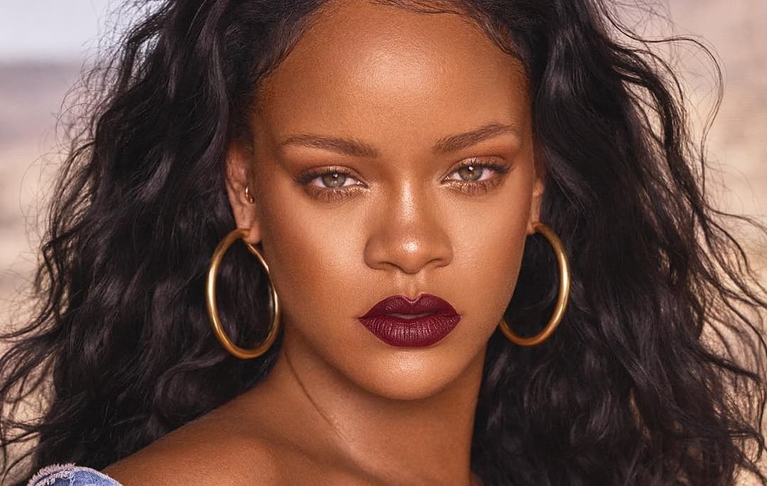 Rihanna se convierte en multimillonaria, sólo es superada por Oprah Winfrey