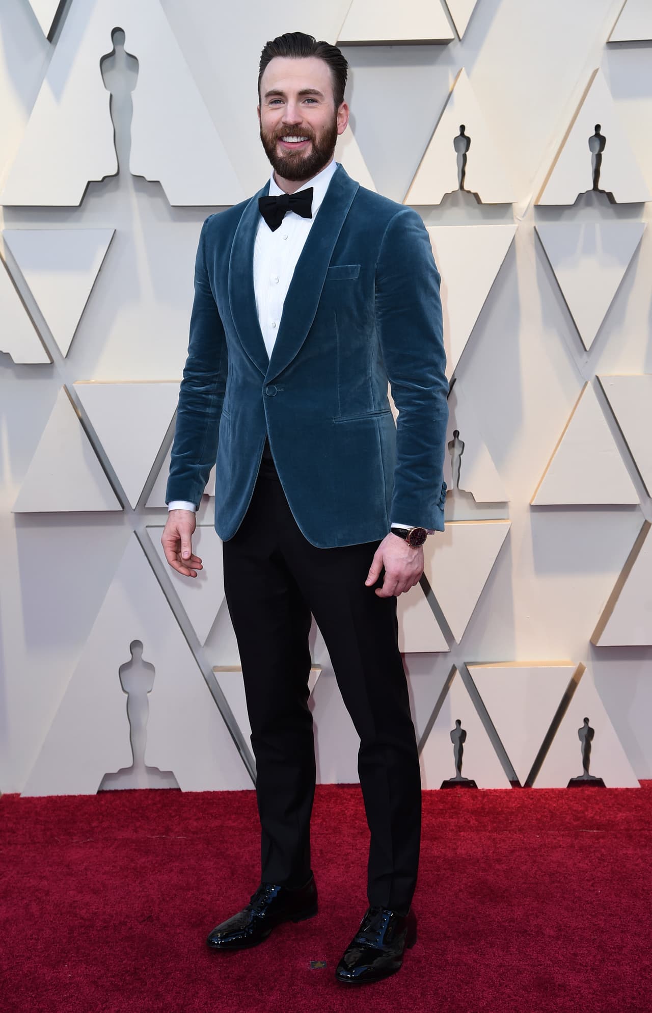 Chris Evans fue considerado uno de los mejores vestidos que desfilaron por la Alfombra Roja.