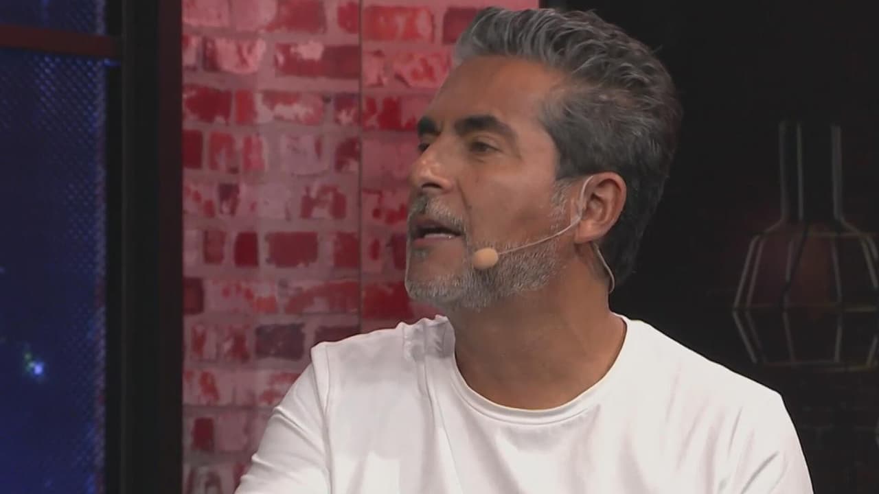Raúl Araiza confiesa qué hace con los chats de sus exnovias