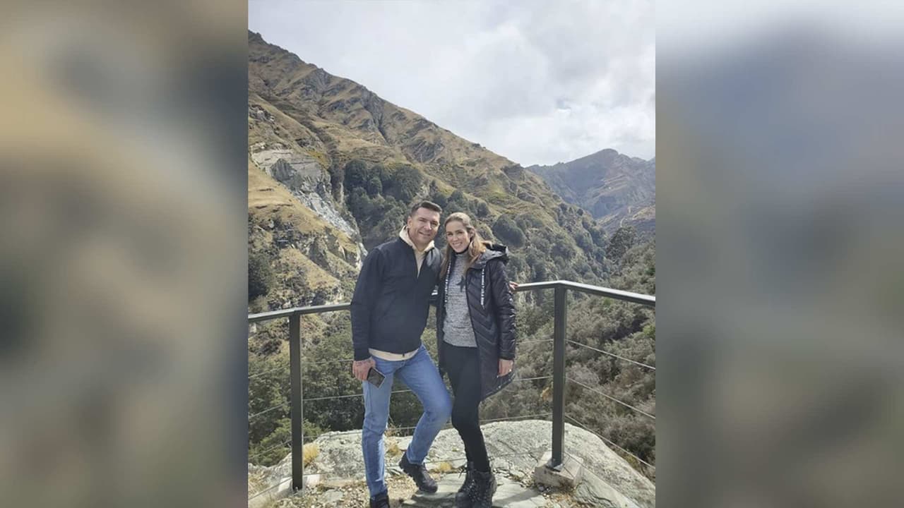 Jacky Bracamontes celebra su aniversario de una manera muy extrema