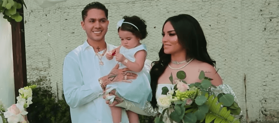 ¡Ya se casaron! Kimberly Loaiza y Juan de Dios Pantoja hicieron la boda en su casa