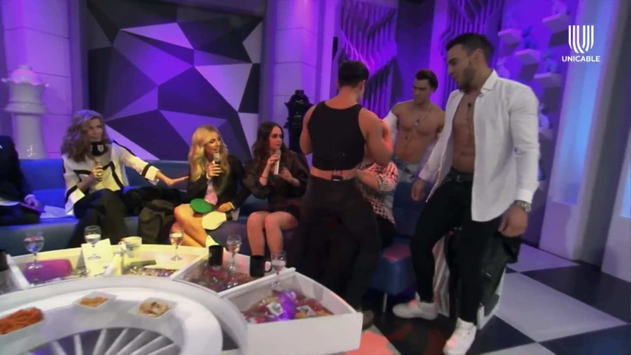 En Montse & Joe le hacen una ‘despedida de soltera’ a Estefanía Villarreal; le llevan un show candente