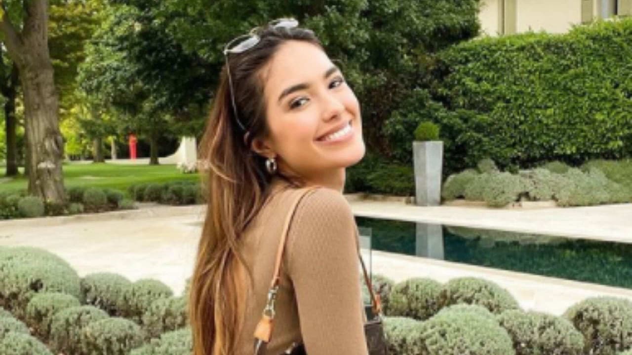 Además de inglés, Sharon Fonseca presume lo bien que habla el italiano