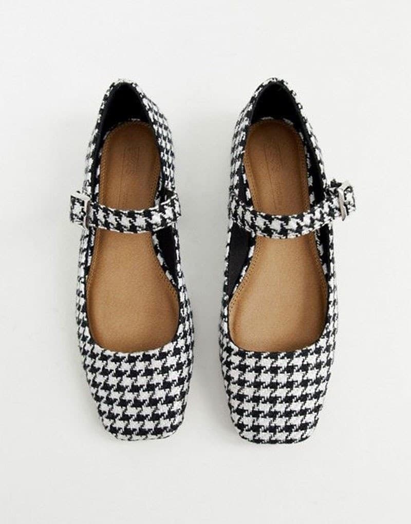 Zapatos con estampados de tela o bordado