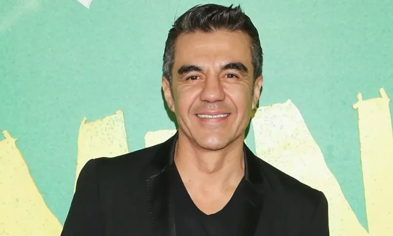 Adrián Uribe habla sobre cómo combina el trabajo y su nueva etapa como papá