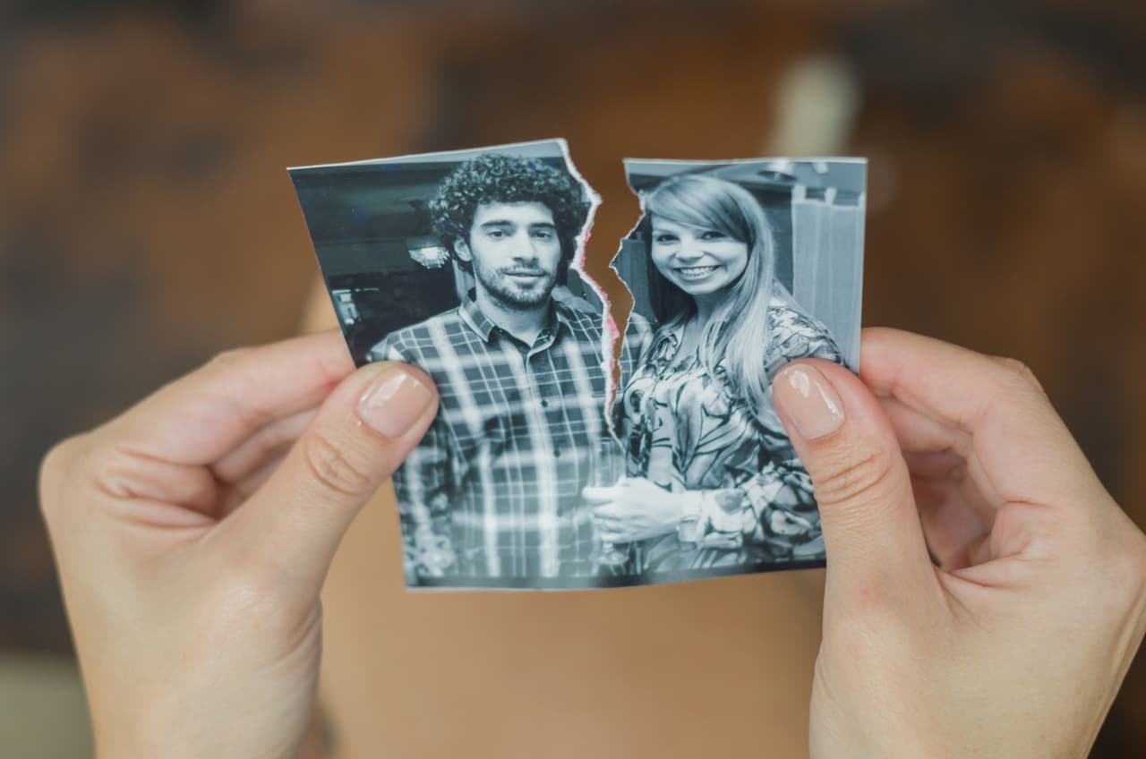 5. Si sientes que la llama del amor se apaga o que tu pareja no está comprometida, termina la relación por doloroso que sea. ¡No la fuerces!