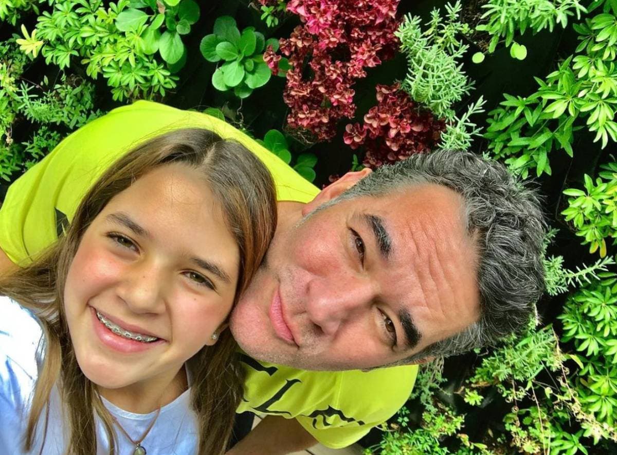 Fans de Eduardo Santamarina aseguran que él y su hija son como dos gotas de agua