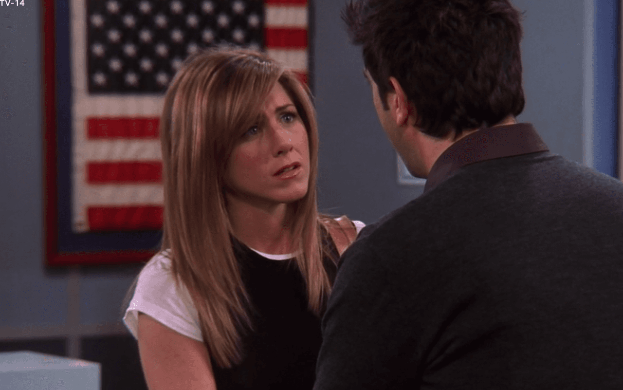 En la temporada final, a Rachel le ofrecen un trabajo en París, pero Ross no quiere que se vaya, por lo que decide confesarle sus sentimientos antes de que ella parta, a lo cual Rachel no sabe cómo responder. Cuando él regresa con el corazón roto a su departamento, escucha un mensaje en el que Rachel le dice que también lo ama y es en ese momento en el que descubre que sí se bajó del avión.