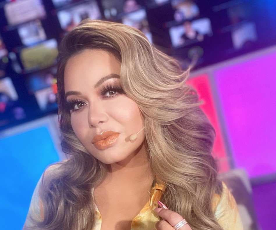 Con Permiso: Chiquis promociona su crema anticelulitis con impactante video