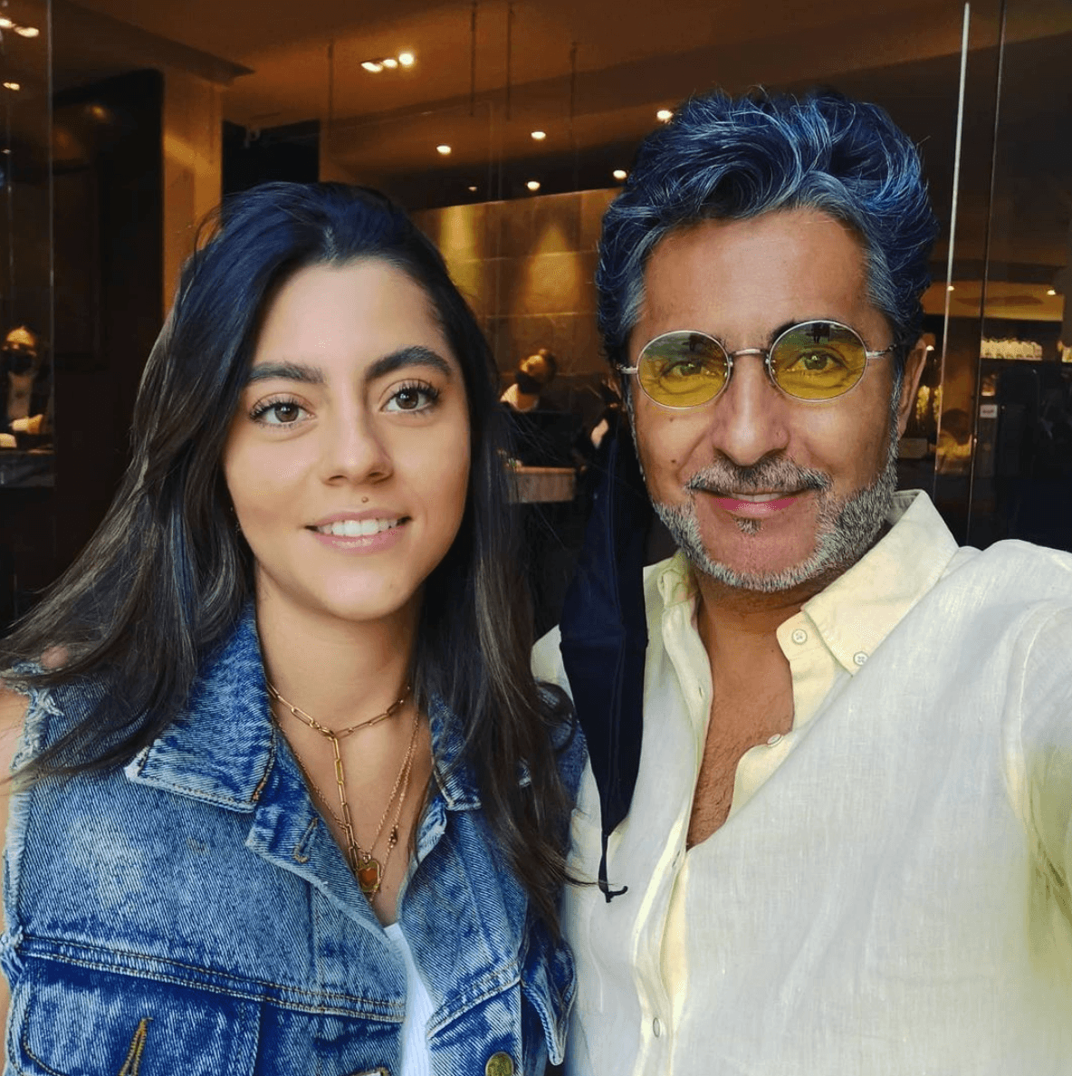 'El Negro' Araiza celebra el cumpleaños 23 de su hija Roberta