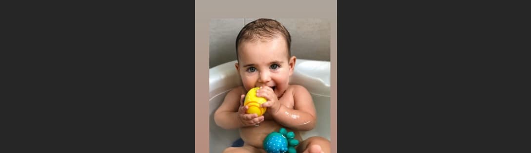 “Hace 3 años a estas horas estaban empezando mis contracciones para conocer a este pedazo de amor que me cambió la vida y me la mejoró al 1000% ¡Qué emoción! En ese momento no podía dimensionar el amor que estaba por conocer y el amor que estaba por vivir”, detalló.