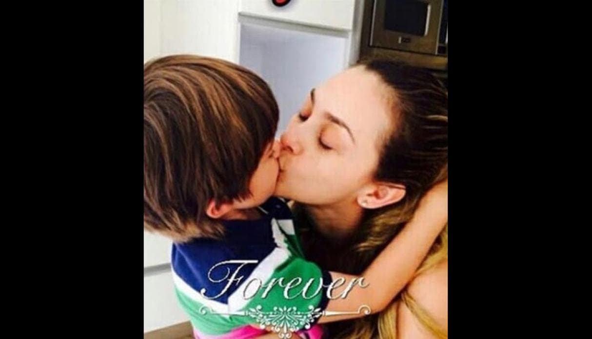 Desde su separación de Luis Miguel, la protagonista de telenovelas ha destacado que está dedicada en cuerpo y alma a sus pequeños, a quienes considera el motor de su vida.