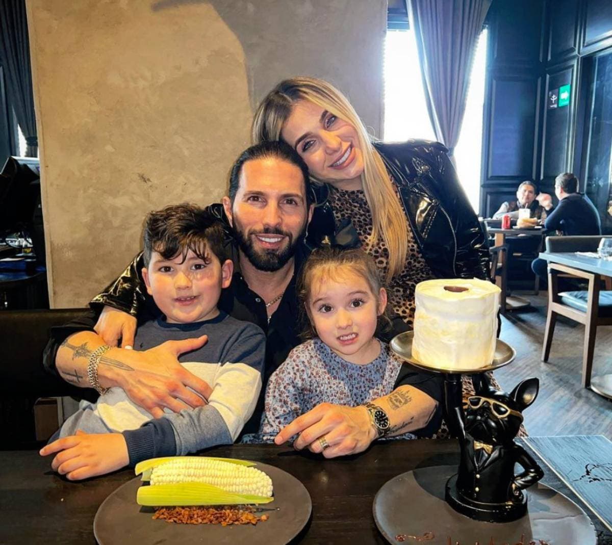 Poncho De Nigris anuncia que ya nació su cuarto hijo