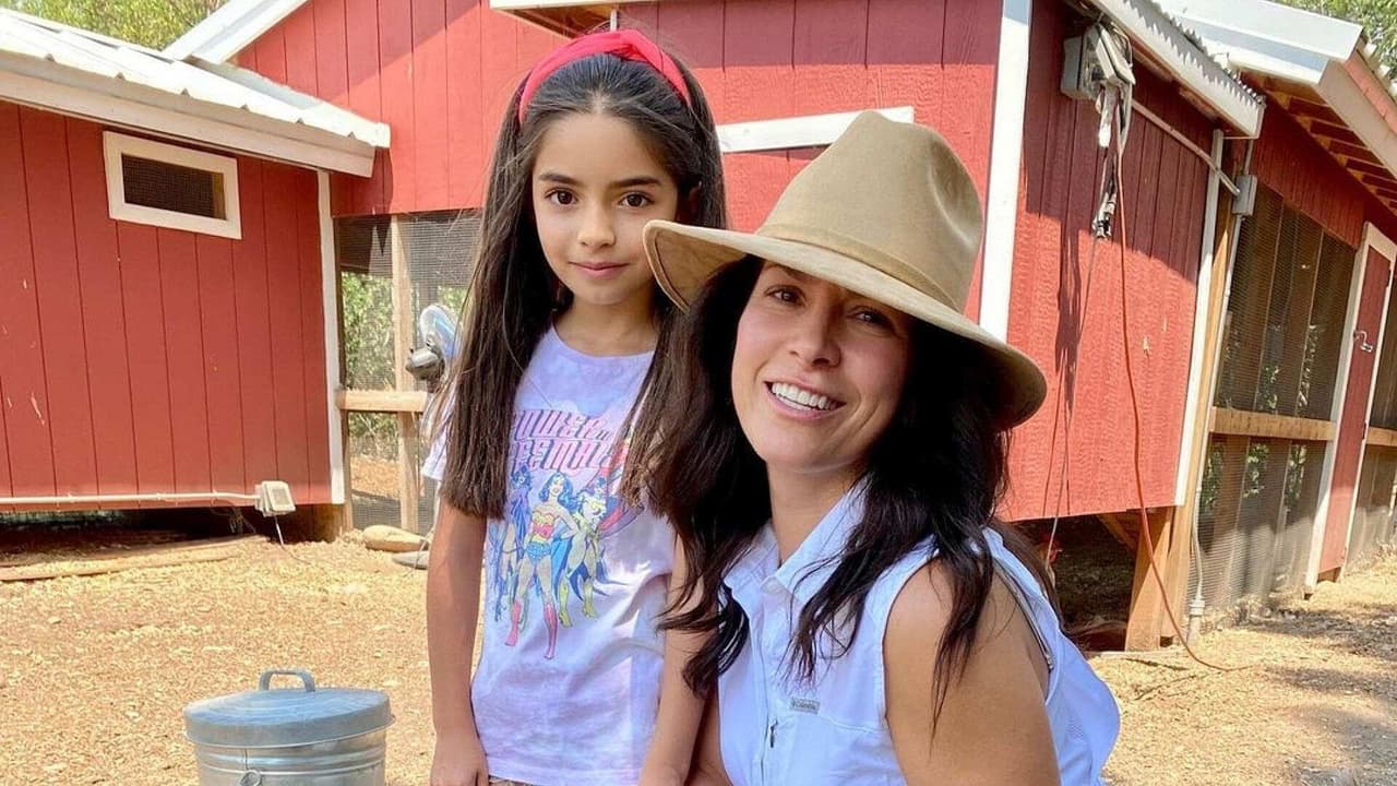 Alessandra Rosaldo presume el asombroso dibujo a lápiz que le hicieron de su hija Aitana