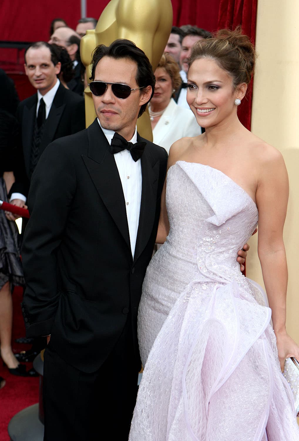 Marc Antony y Jennifer López estuvieron casados por varios años, tuvieron a sus mellizos, pero al terminar su matrimonio, quedaron como buenos amigos. Han estado arriba de un escenario los dos y lo han demostrado. Durante los Latin Grammy en el 2016, la que fuera pareja cantó y al final se besaron, lo que impactó a todos los espectadores.