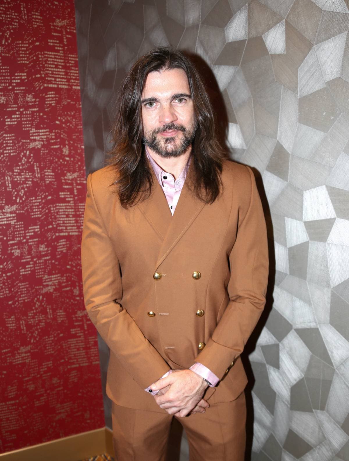 Juanes habla de la muerte de su hermana, quien estuvo 27 años en coma