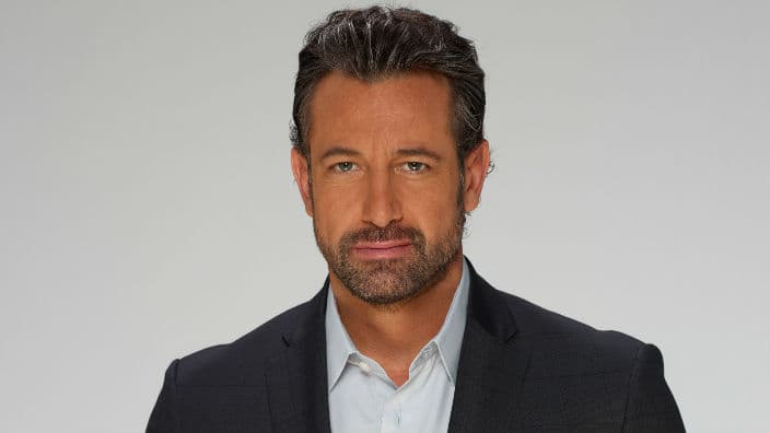 Gabriel Soto experimenta con nuevos looks y le dice adiós a su barba por completo