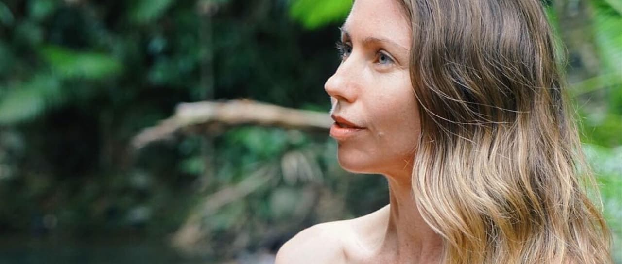 Freelee te enseña a vivir en la selva