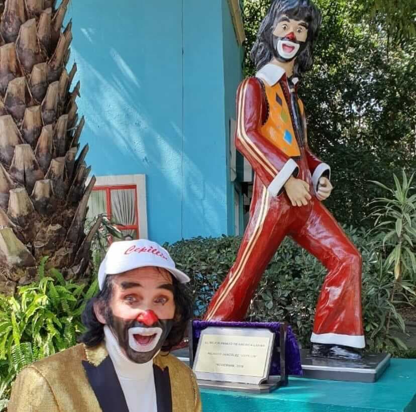 El 14 de noviembre de 2019, Cepillín compartió un logro más en su carrera, pues en Six Flags le hicieron un homenaje, poniendo una estrella con su nombre dentro de las instalaciones.