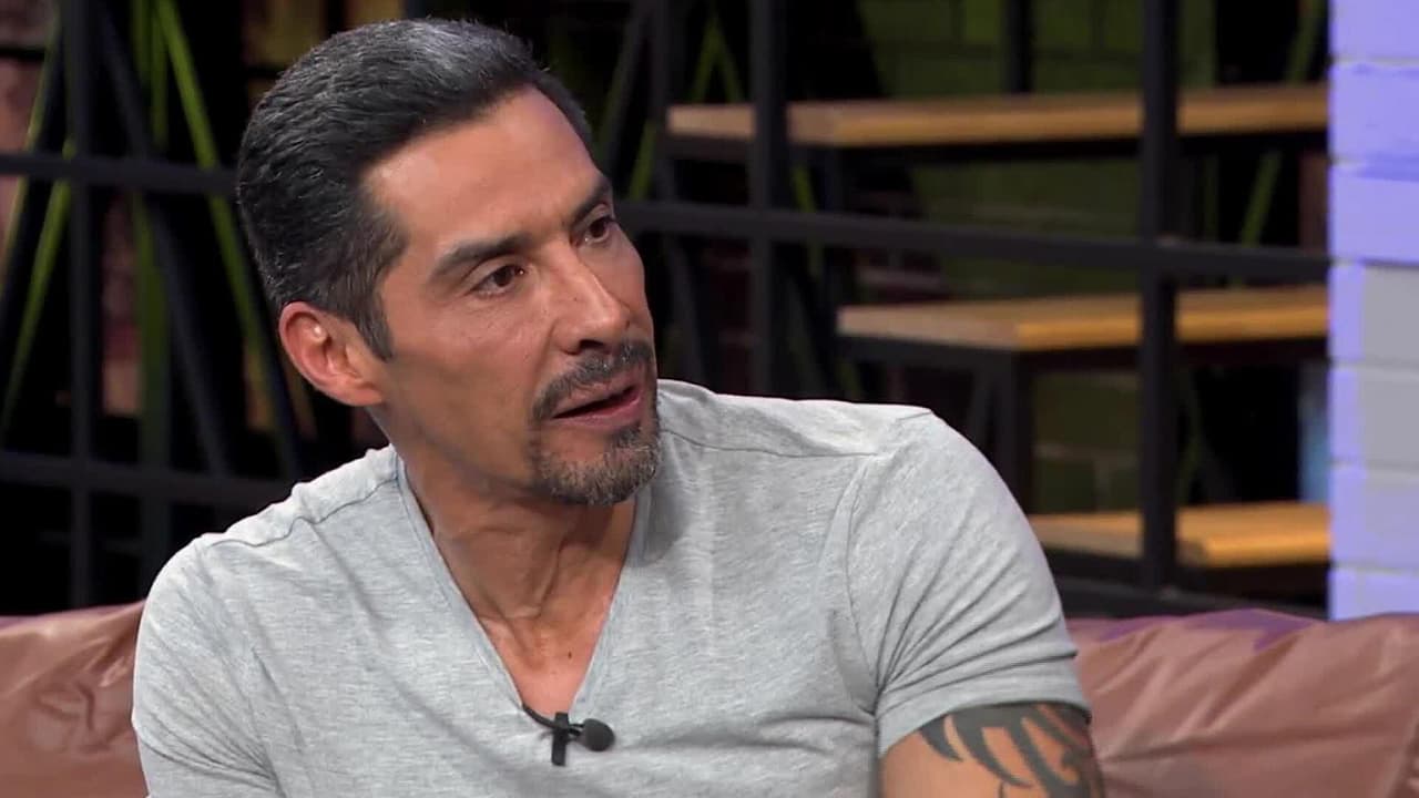 Charly López admite que otros famosos cantaban en Garibaldi
