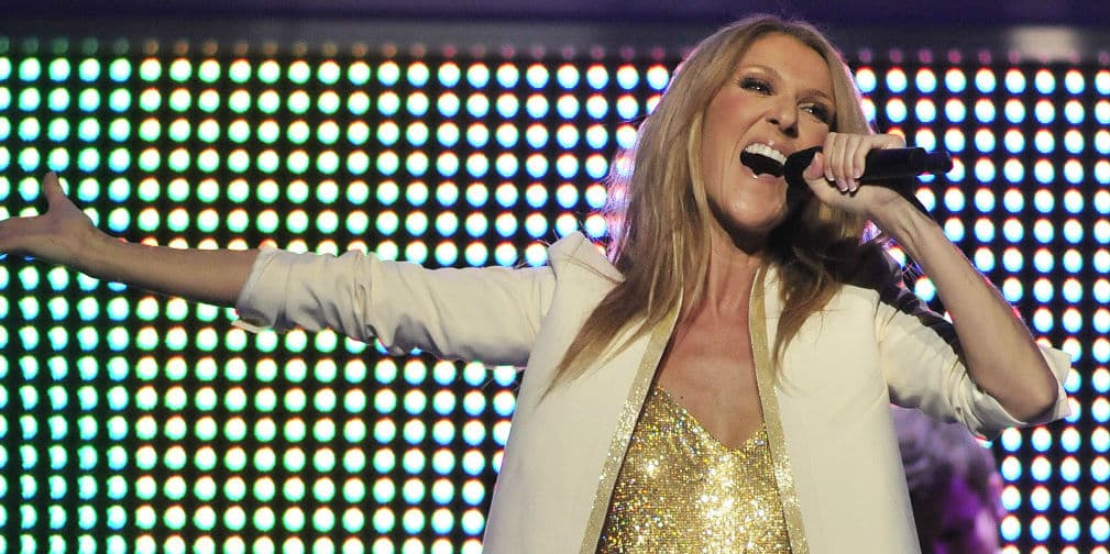 10. Celine Dion: Ella cuida su voz y por eso pide su camerino a una temperatura de 23 grados celsius.