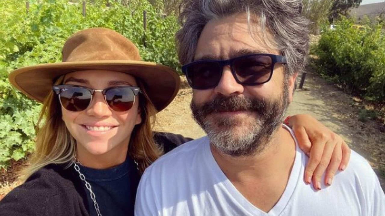 Regina Blandón se divierte en concierto de Pandora y Flans