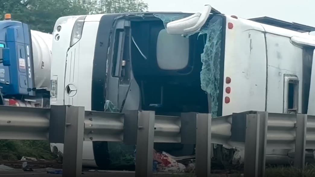 Un accidente de autobús en el norte de México deja más de 10 muertos y numerosos heridos
