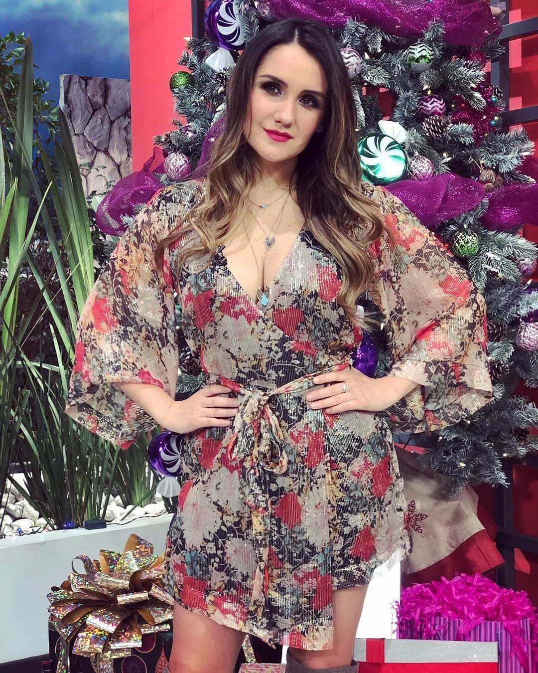 Sin embargo la cantante no tiene que mostrarse en poca ropa para cautivar a sus seguidores