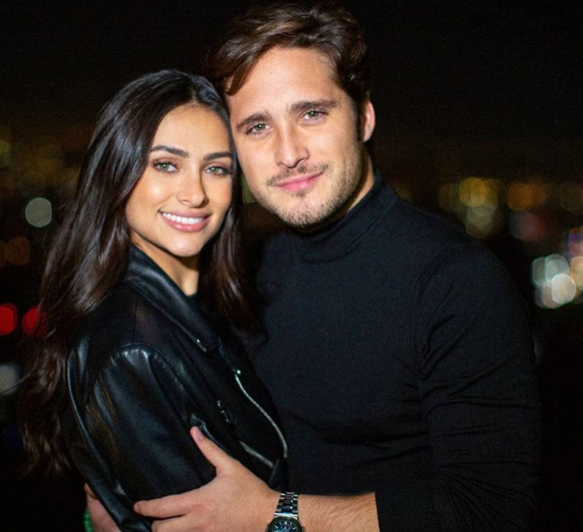 Renata Notni y Diego Boneta cumplen un año de novios