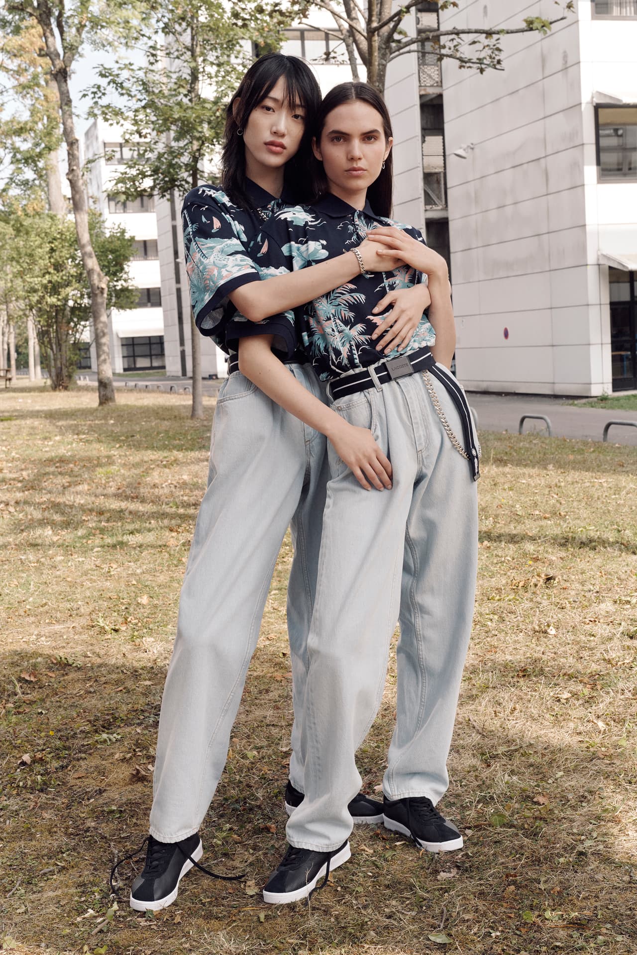 Para la temporada Primavera-Verano 2019, las polo, los tenis y los pantalones y faldas de estilo deportivo buscan imponer una moda cómoda y lucidora sin importar si lo lleva un hombre o una mujer.